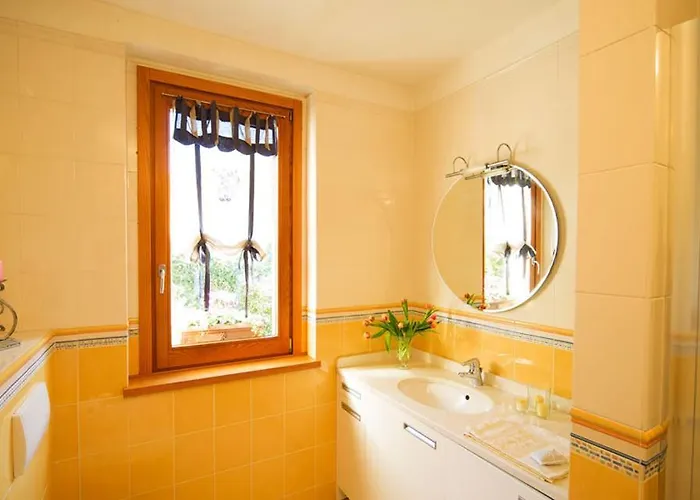 לינה וארוחת בוקר Al Chiare Oggiono