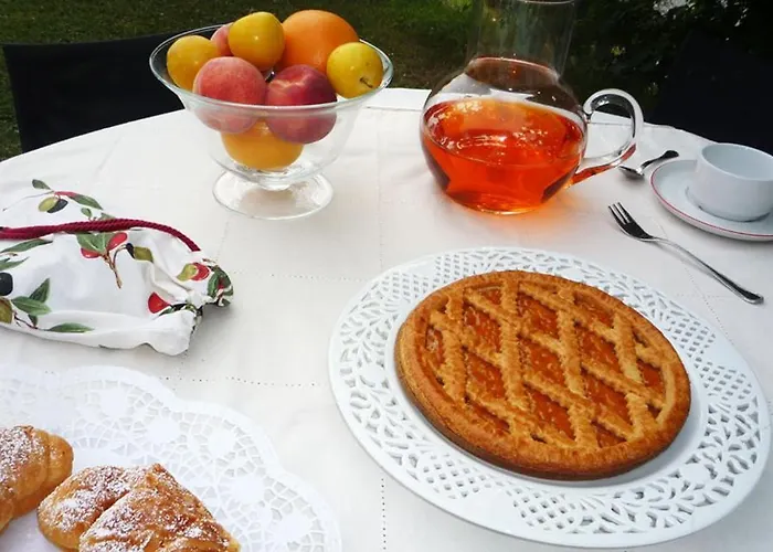 לינה וארוחת בוקר Al Chiare