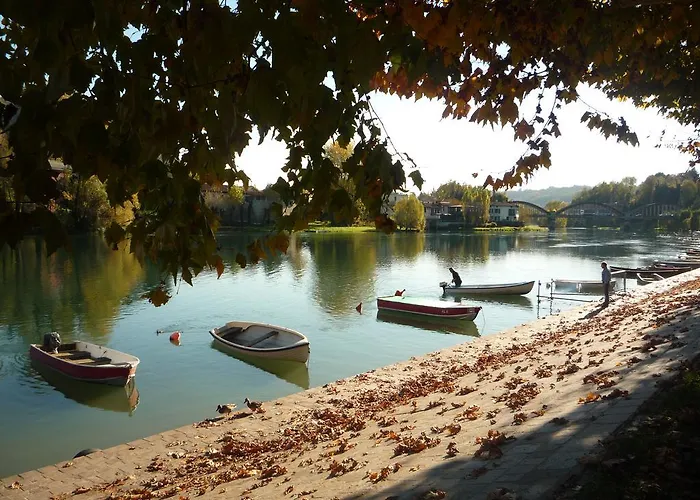 לינה וארוחת בוקר Al Chiare